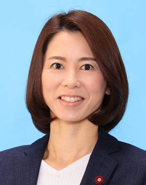 山口　由美